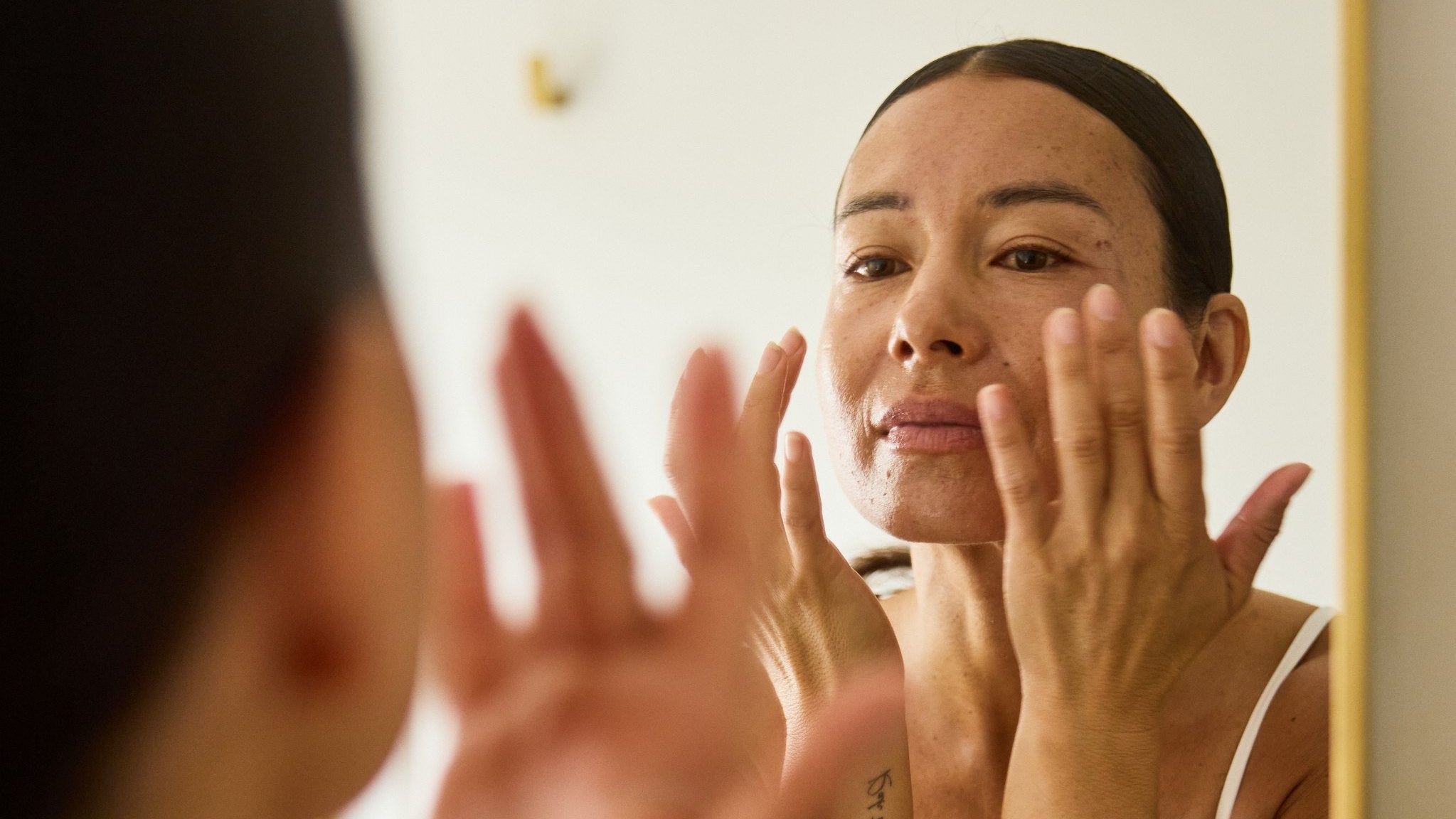 Skincare is something to smile about. SupeReverse Serum in Hello! Magazine